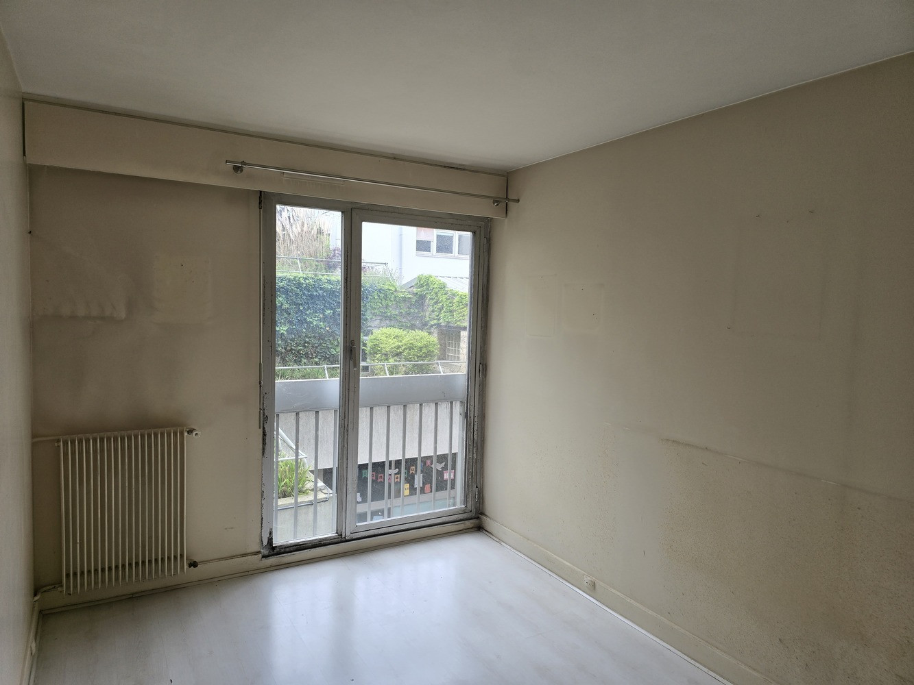 
                                                Vente
                                                 Coup de cœur – 3 pièces avec balcon à deux pa