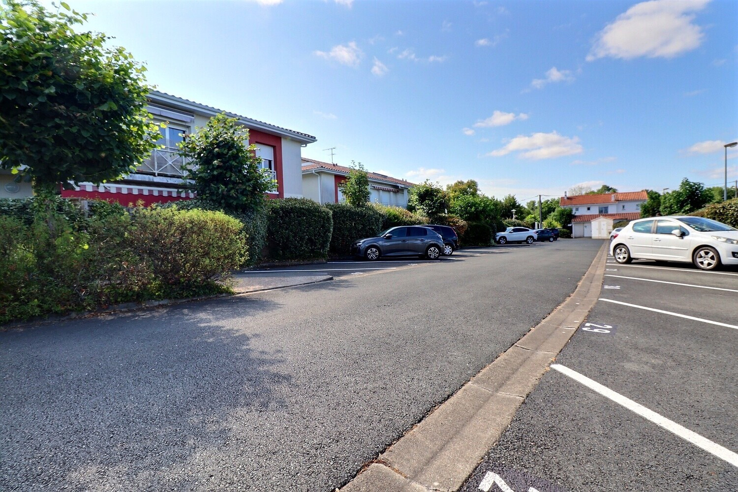 
                                                Vente
                                                 🌿 Coup de cœur à Mérignac