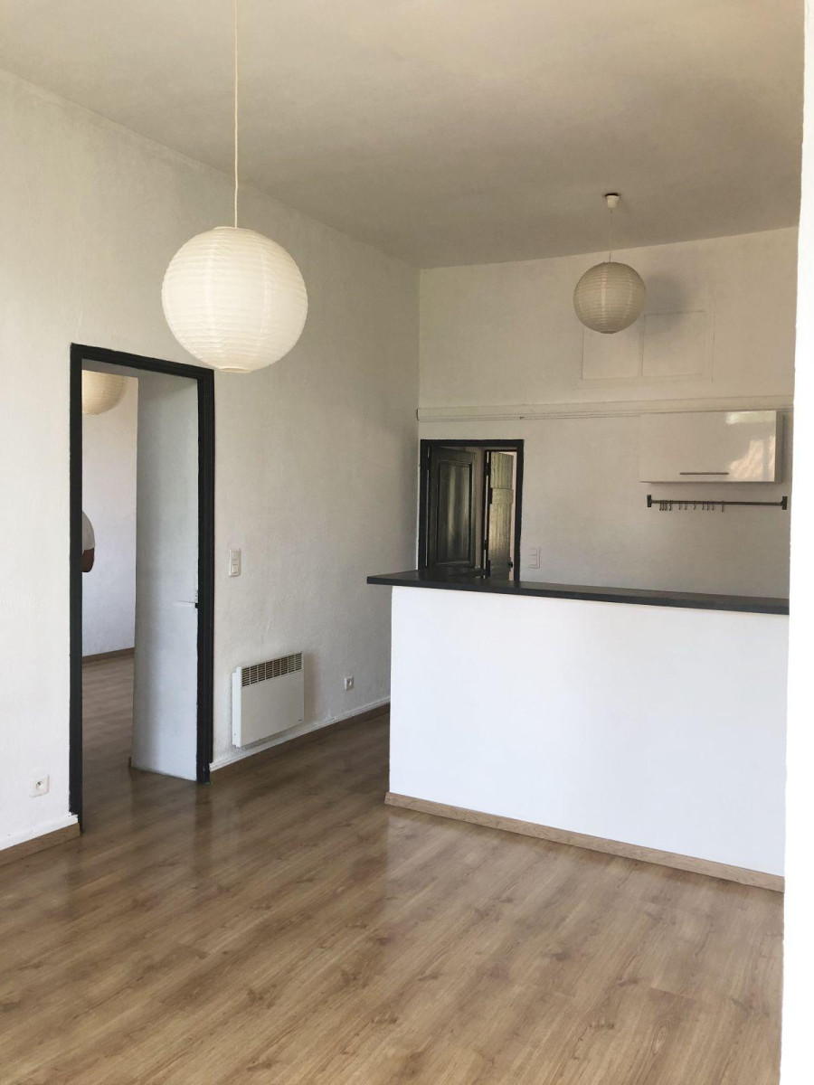 
                                                Location
                                                 Coup de cœur appartement 48m2 Avignon EM