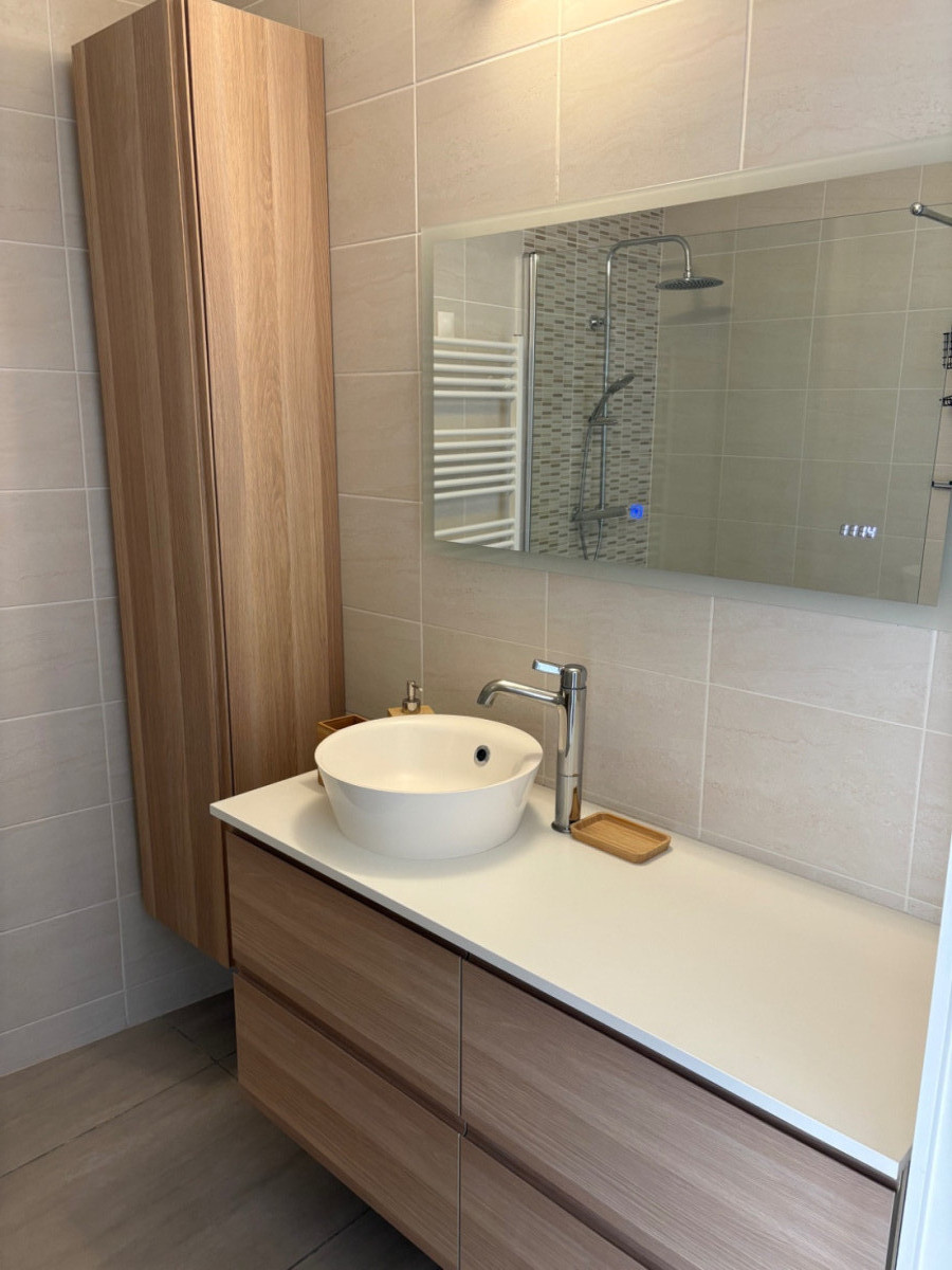 
                                                Location
                                                 Coup de cœur : T3 Meublé