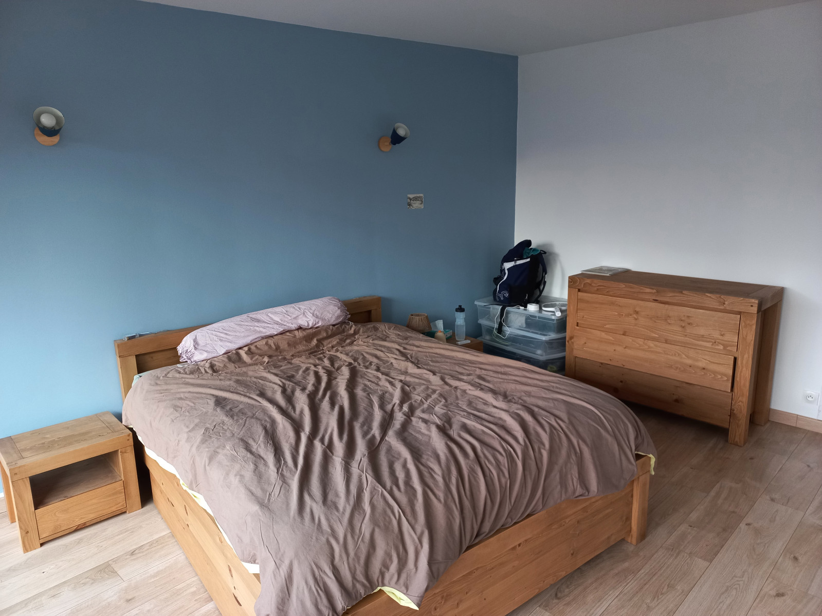 
                                                Location
                                                 Coup de cœur : T3 Meublé - Rénovation récente, très lumineux et au calme. Place de parking privée