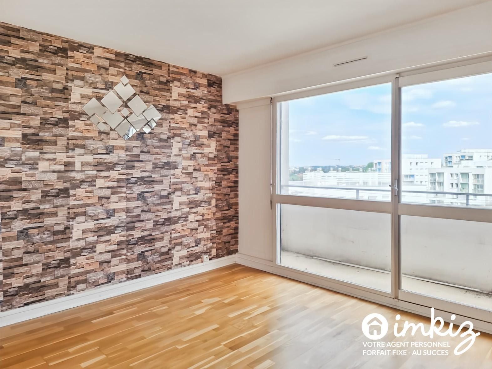 
                                                Vente
                                                 Créteil 4 pièces avec balcon et parking