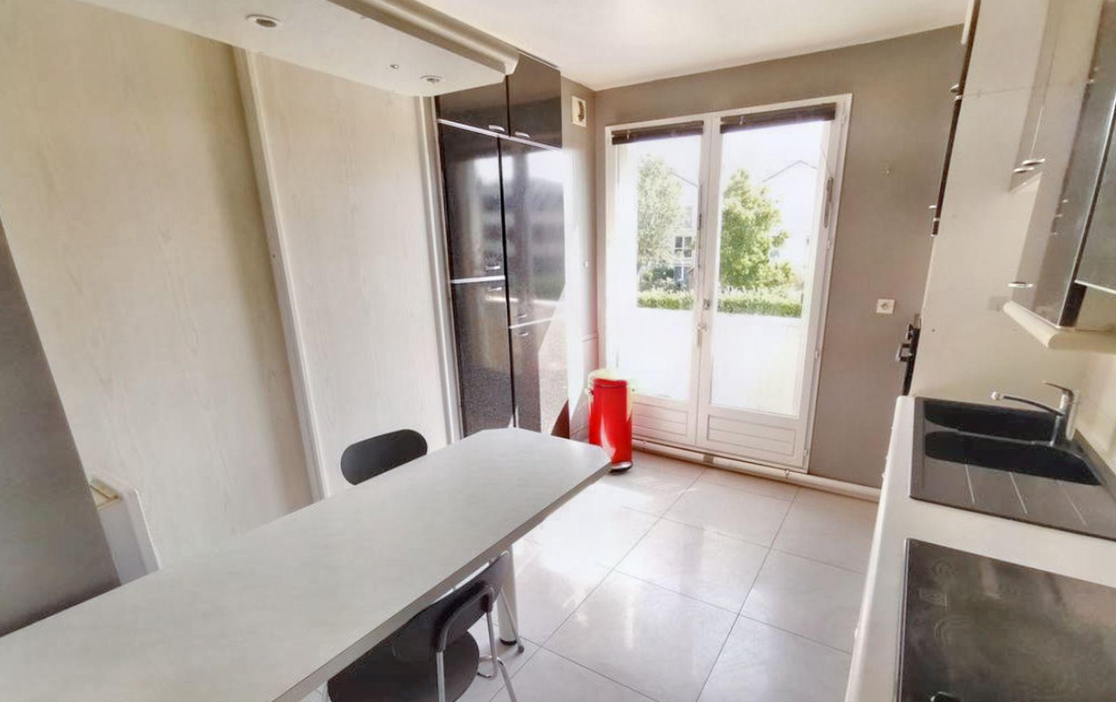 
                                                Location
                                                 Croissy-sur-Seine (78290)