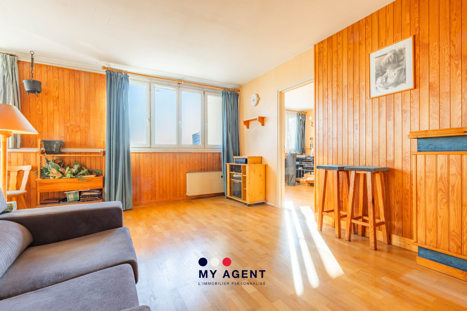 
                                                Vente
                                                 Croix de Chavaux à 2 min – 93 m² lumineux