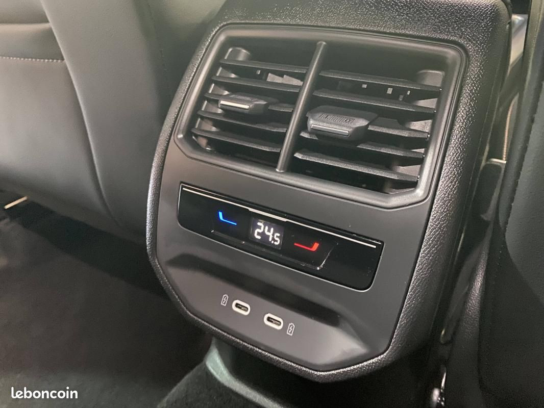 
                                                Voiture
                                                 Cupra Leon -38% 1.5 TSI 150cv BVA+ +GPS+CAM+PARK ASSIST+MATRIX LED+CLIM 3ZONES+Opts TVA RÉCUPÉRAB...