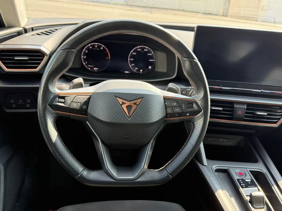 
                                                Voiture
                                                 CUPRA LEON V