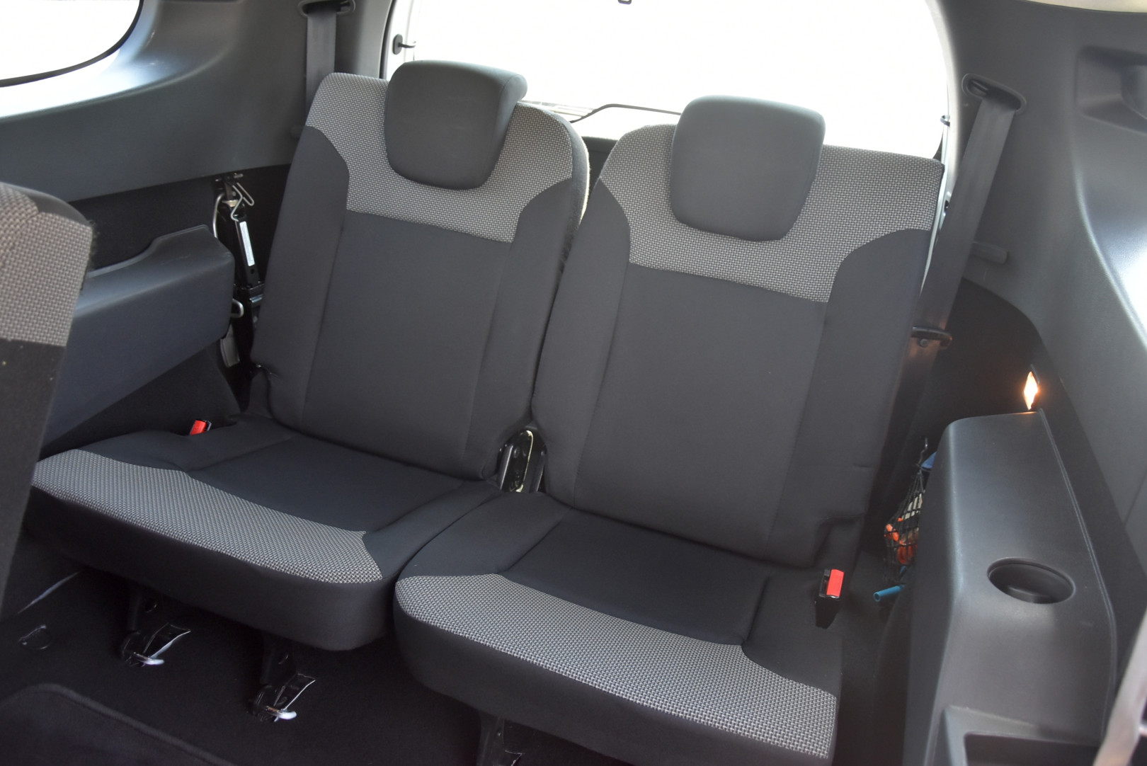 
                                                Voiture
                                                 Dacia Lodgy 1.3 TCE 130ch Essentiel 7 places- 31 545 km