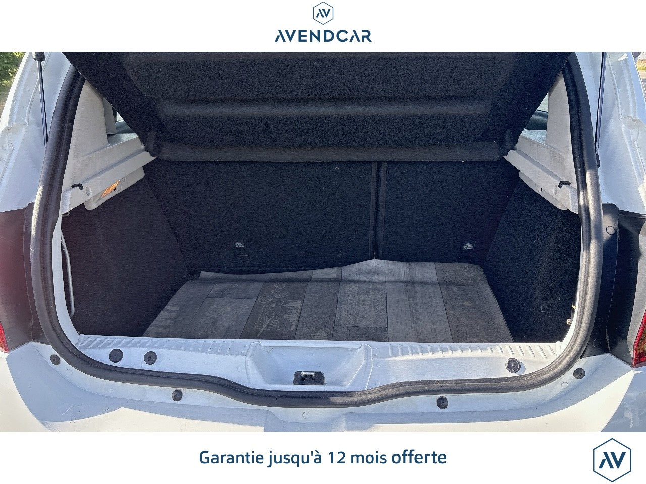 
                                                Voiture
                                                 Dacia Sandero 2 II (2) 1.0 SCE 75 AMBIANCE