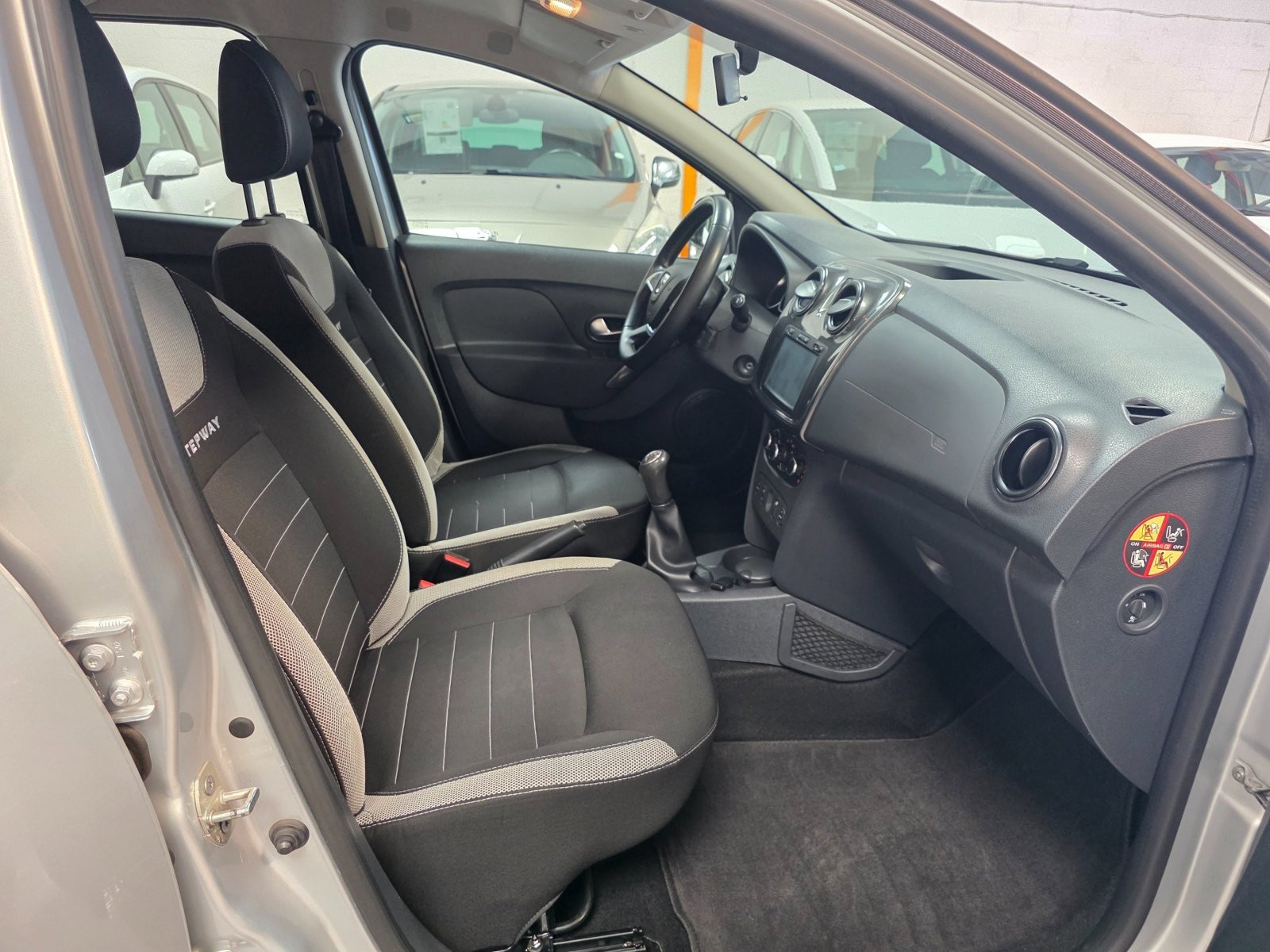 
                                                Voiture
                                                 DACIA SANDERO STEPWAY - 1.5 DCI 90 CV PRESTIGE - 4 CV