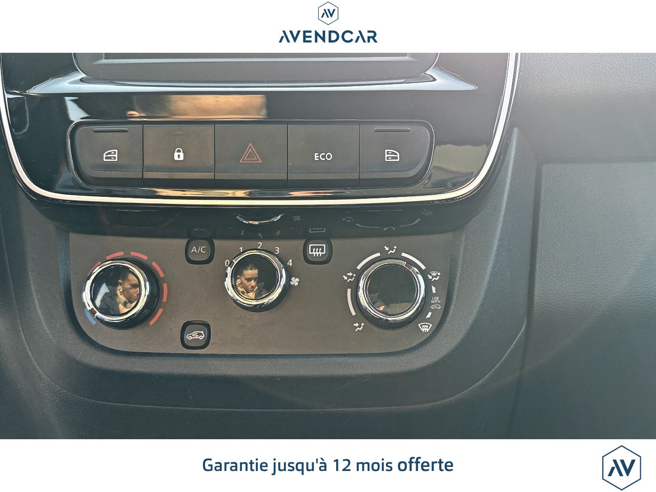 
                                                Voiture
                                                 Dacia Spring ESSENTIAL