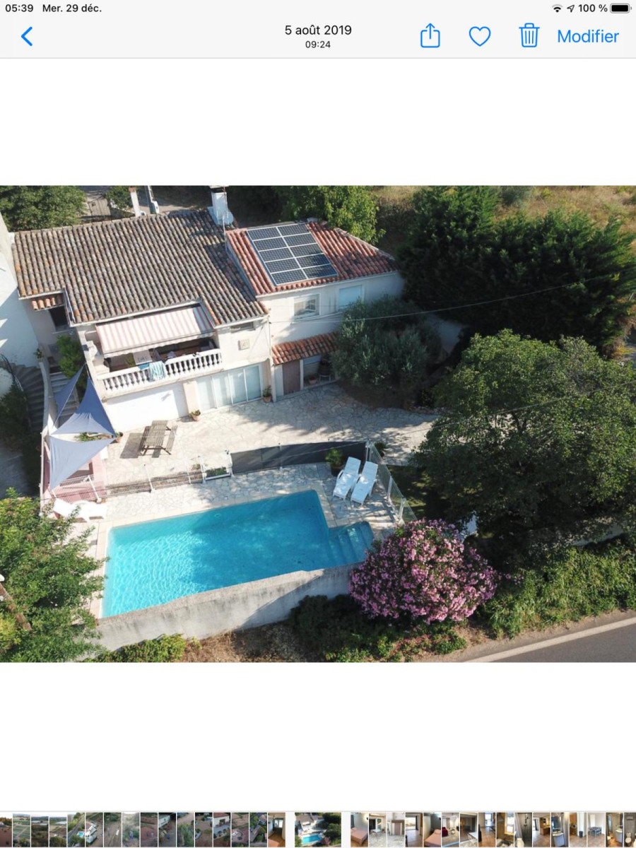 
                                                Location
                                                 Dans petit hameau à la campagne