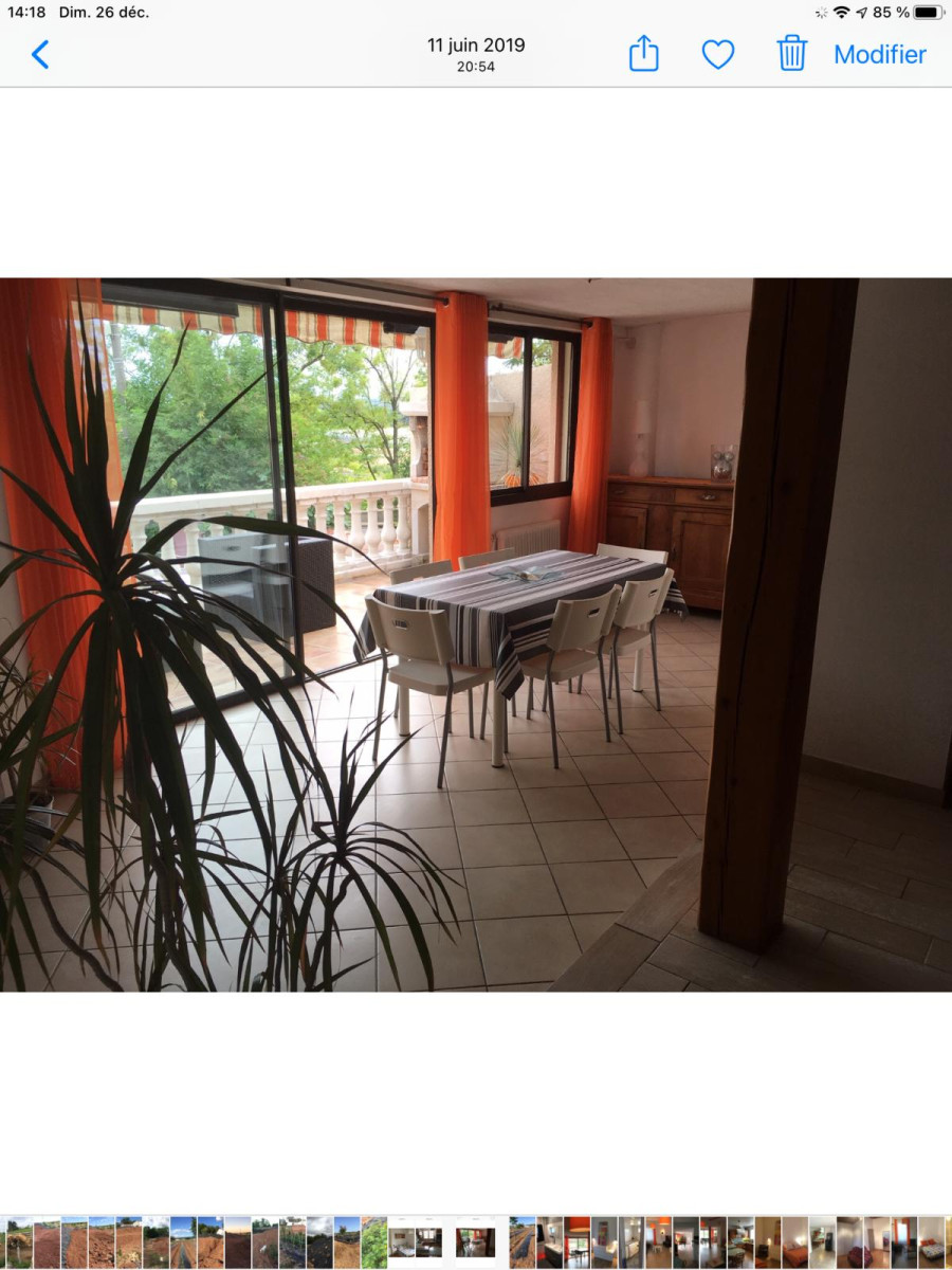 
                                                Location
                                                 Dans petit hameau à la campagne