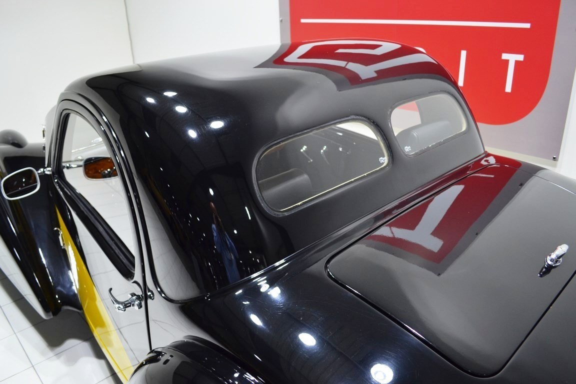 
                                                Voiture
                                                 DE LA CHAPELLE  Atalante 57S