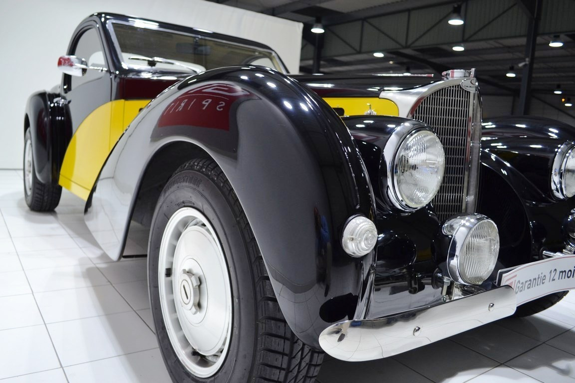 
                                                Voiture
                                                 DE LA CHAPELLE  Atalante 57S
