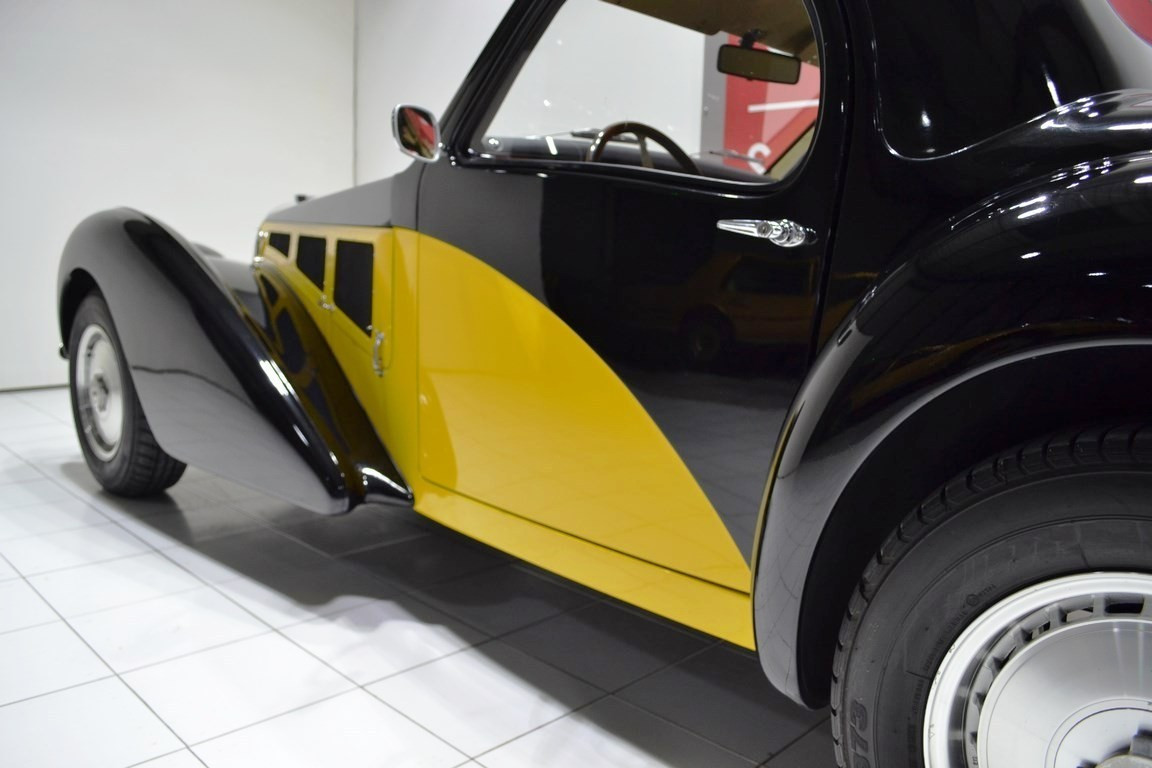 
                                                Voiture
                                                 DE LA CHAPELLE  Atalante 57S