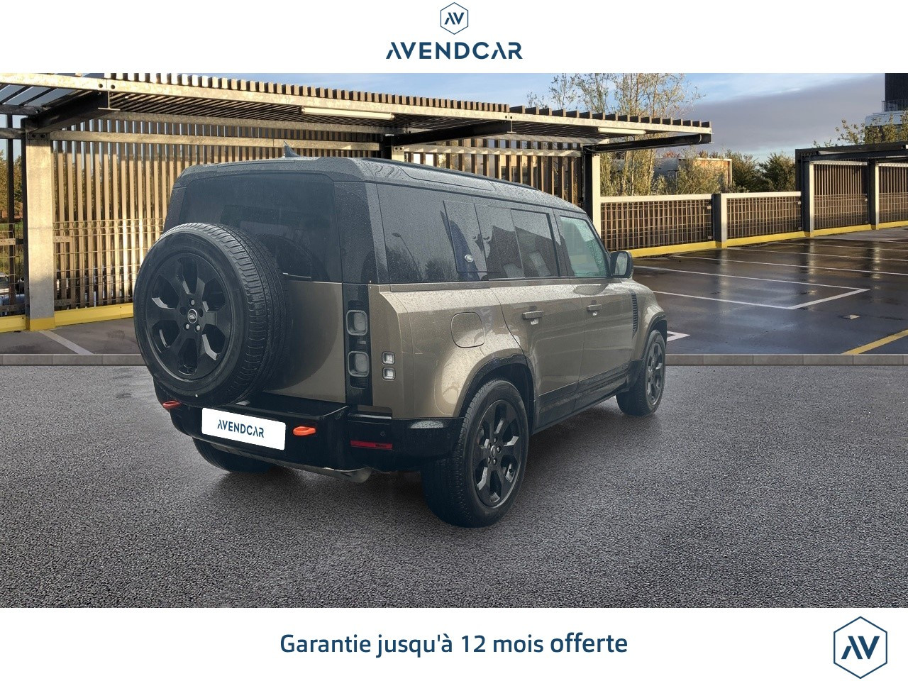 
                                                Voiture
                                                 DEFENDER 110 2.0 P400E 404H 300 PHEV HYBRID 19.2KWH X-DYNAMIC HSE 4WD BVA