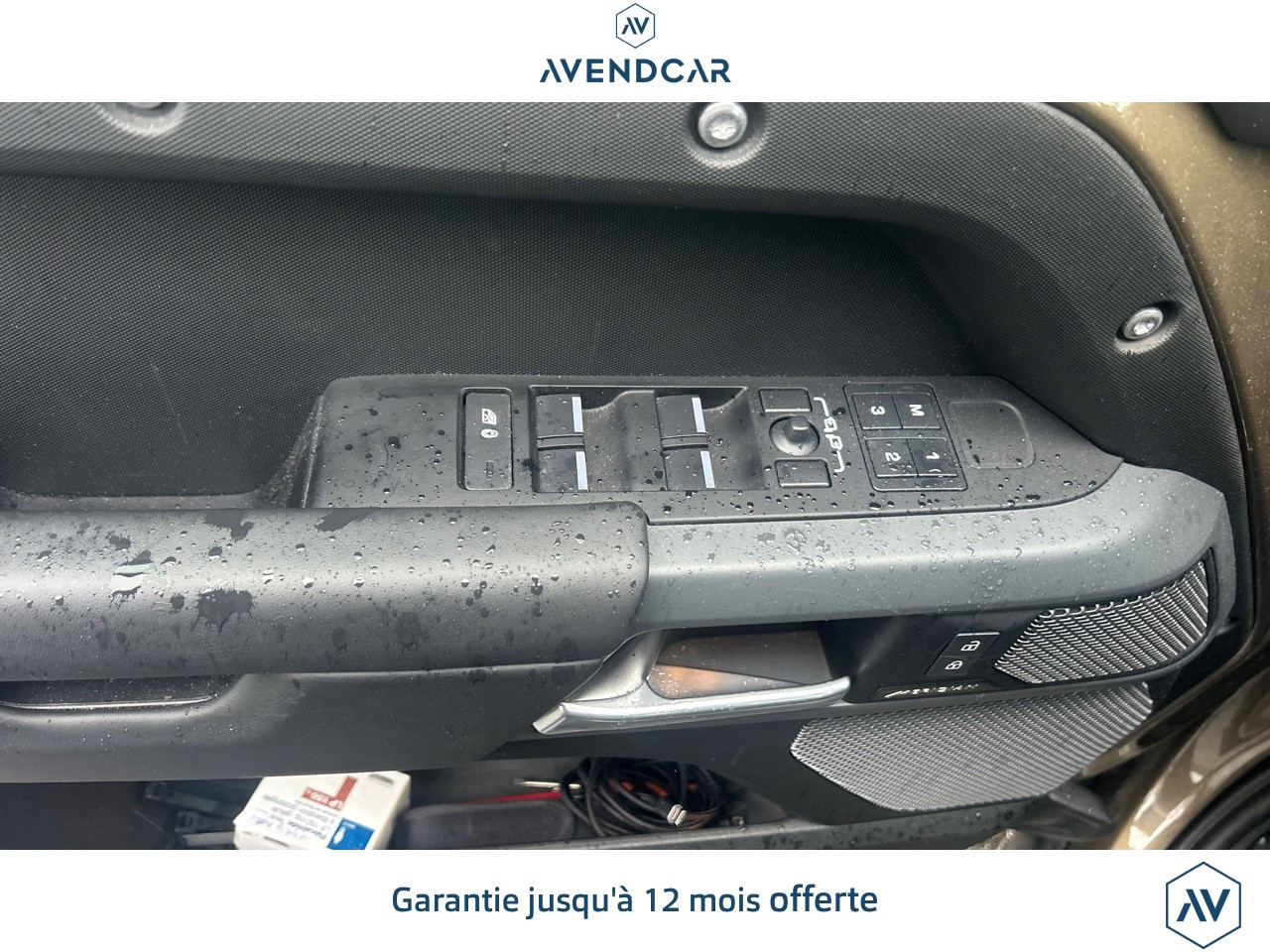 
                                                Voiture
                                                 DEFENDER 110 2.0 P400E 404H 300 PHEV HYBRID 19.2KWH X-DYNAMIC HSE 4WD BVA