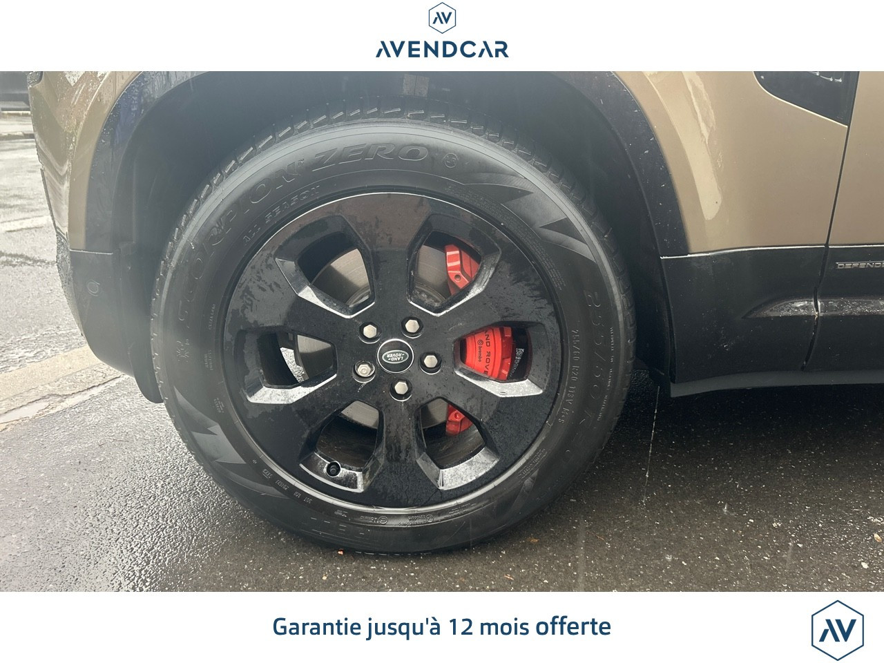 
                                                Voiture
                                                 DEFENDER 110 2.0 P400E 404H 300 PHEV HYBRID 19.2KWH X-DYNAMIC HSE 4WD BVA