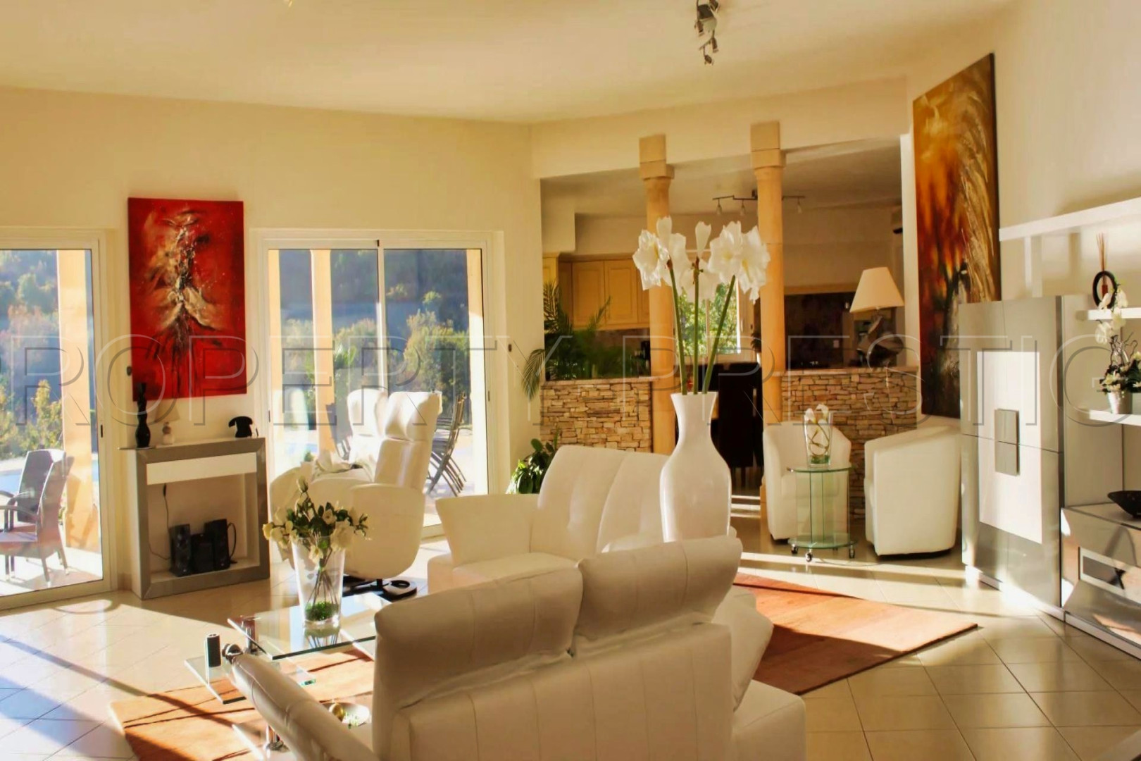 
                                                Vente
                                                 DEMEURE DE STANDING EN PERIGORD NOIR 1 ha