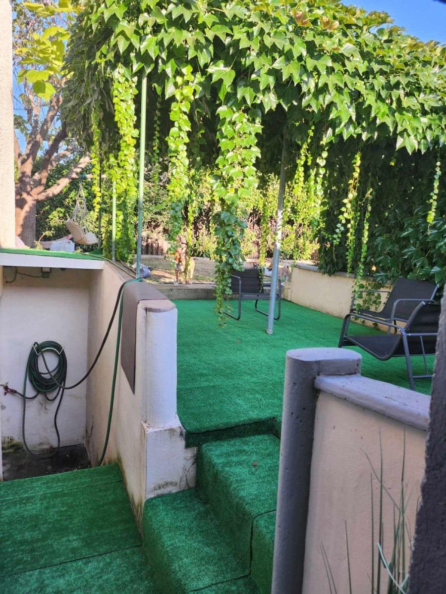 
                                                Location
                                                 Dépendance de maison autonome