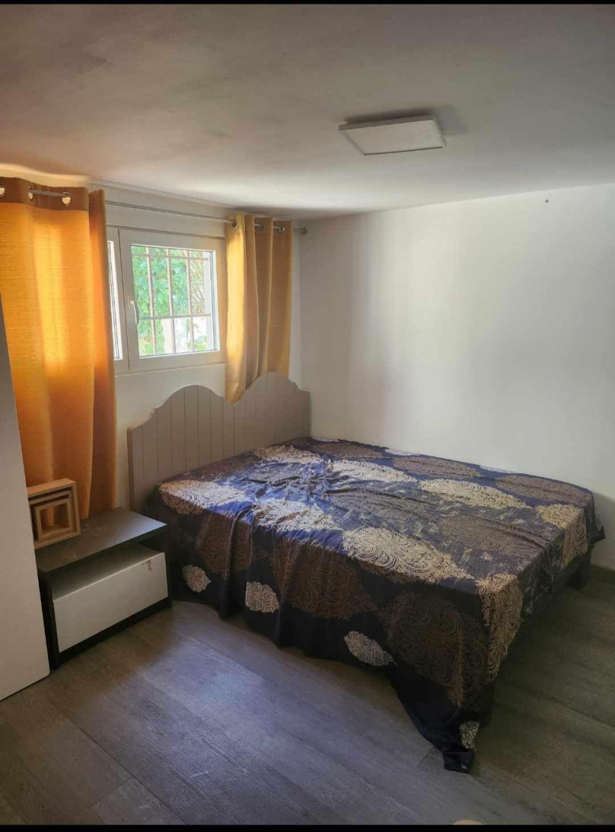 
                                                Location
                                                 Dépendance de maison autonome