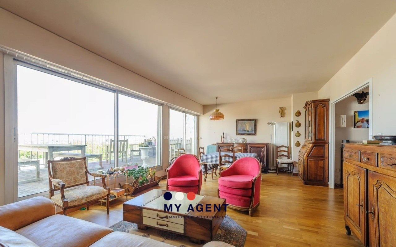 
                                                Vente
                                                 Dernier étage - Vue sur toute la ville et océan