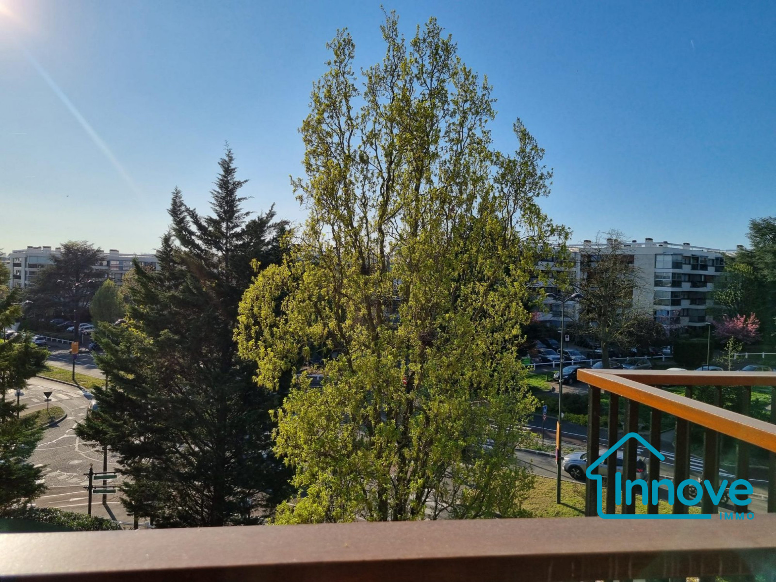 
                                                Vente
                                                 Dernier étage, appartement 109 m² 3/4 chbres centre ville