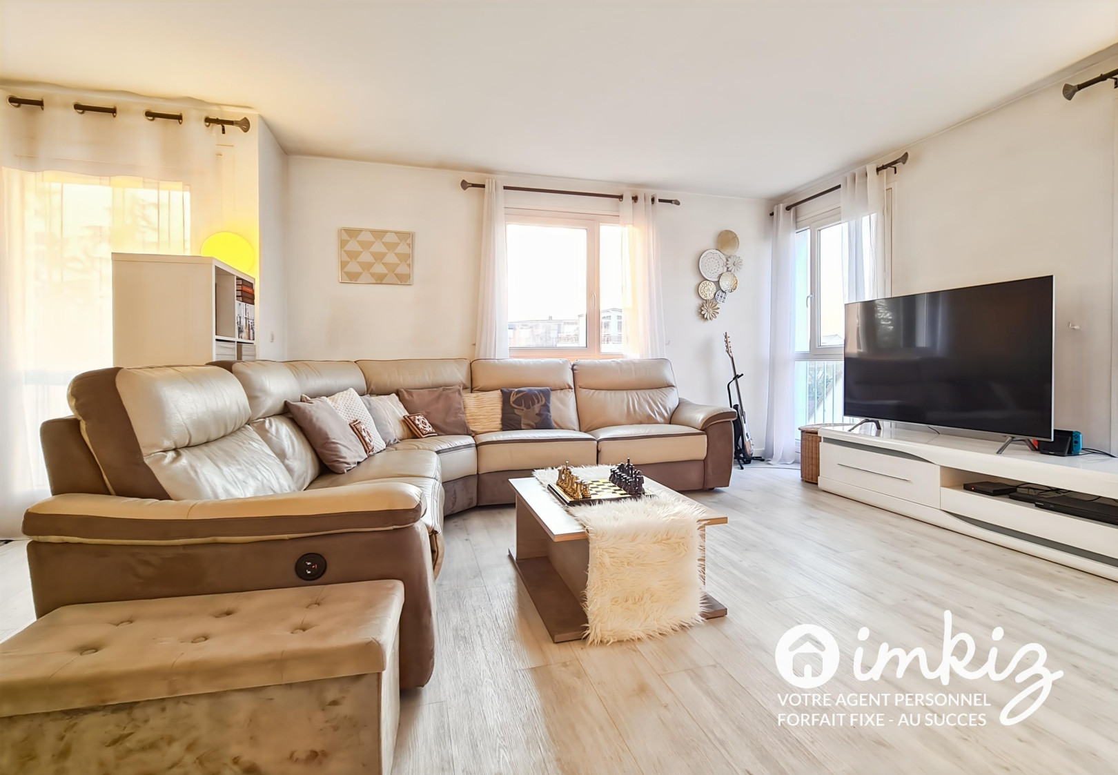 
                                                Vente
                                                 Dernier étage avec ascenseur - 126m² – 2 garages