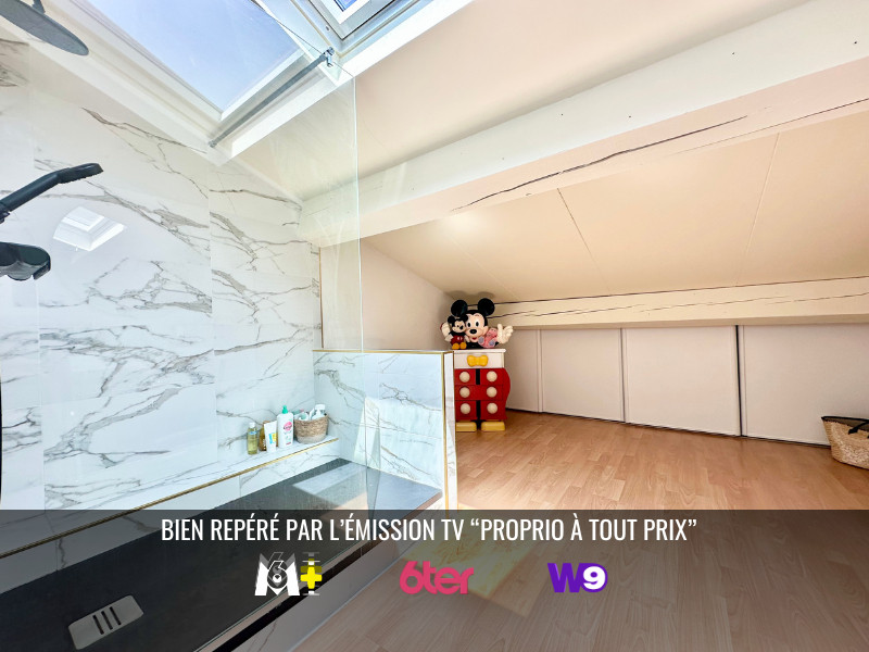 
                                                Vente
                                                 Dernier étage avec terrasse et aperçu mer