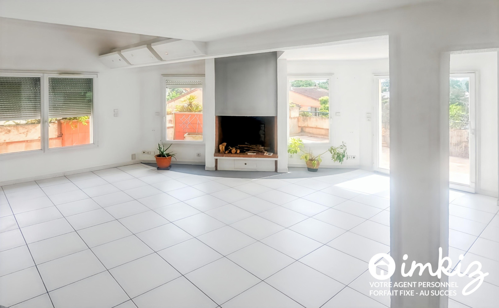 
                                                Vente
                                                 dernier étage possibilité 2 logments indépenants