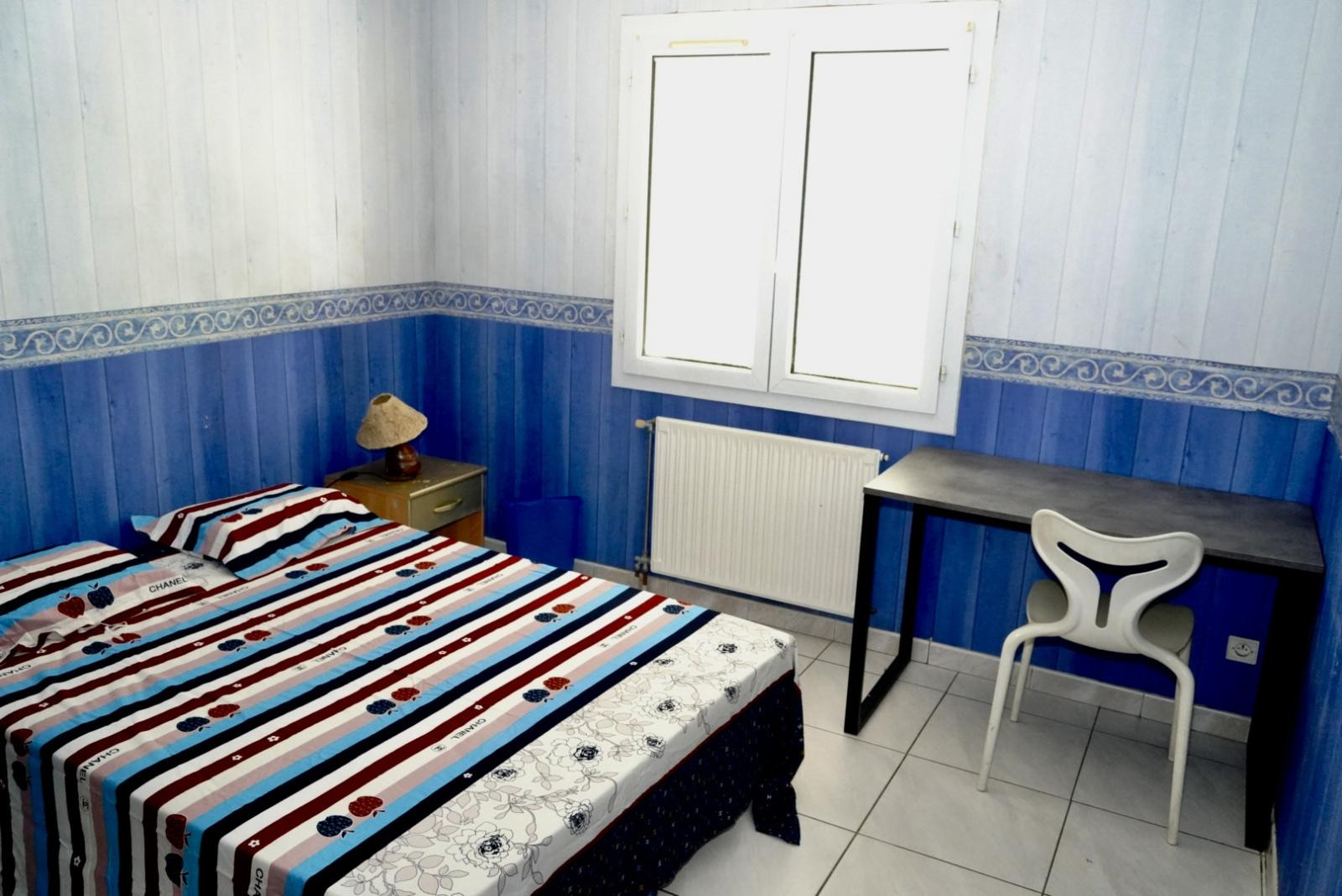 
                                                Colocation
                                                 Deux chambres étudiantes à louer chez l'habitant