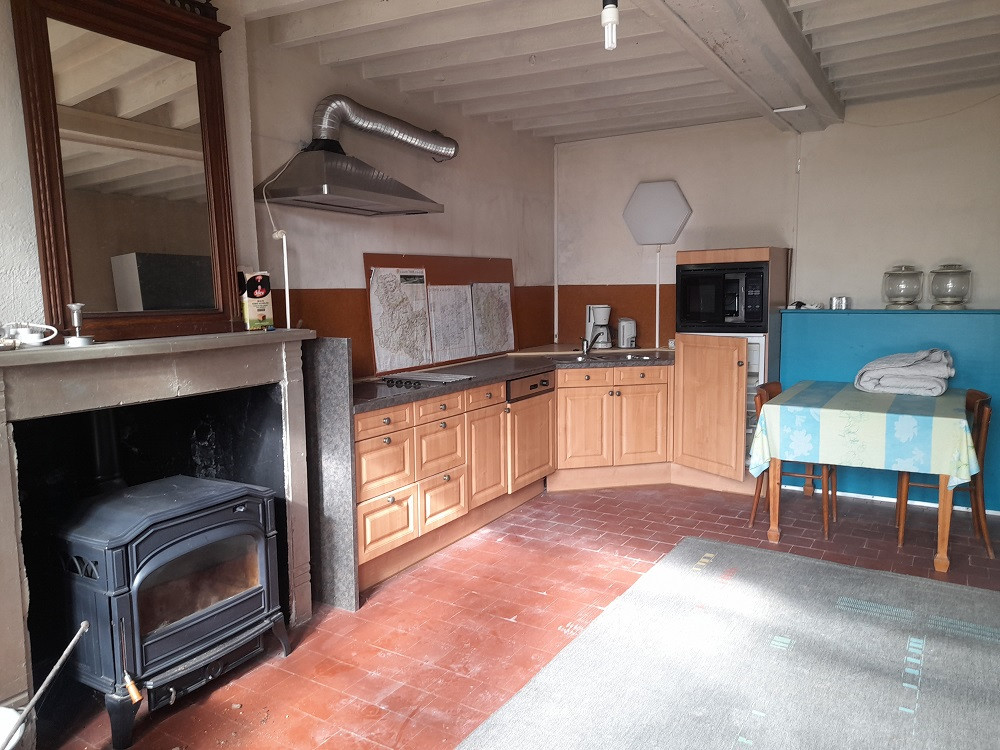 
                                                Vente
                                                 Deux maisons de village avec du potentiel