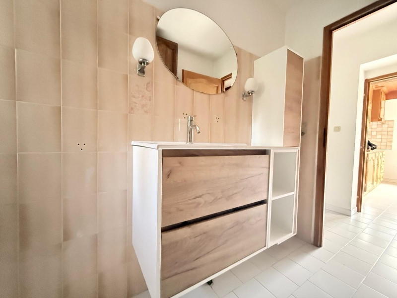 
                                                Vente
                                                 Deux maisons d'habitations