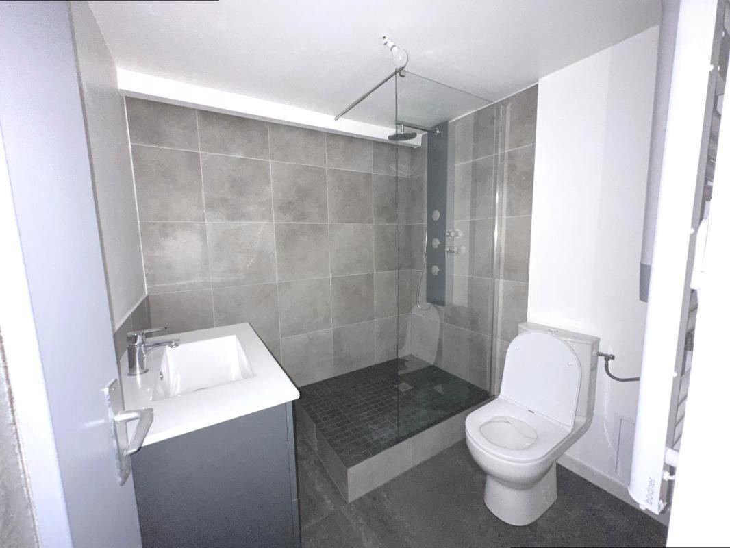 
                                                Location
                                                 Deux pièces à louer à Tourcoing centre