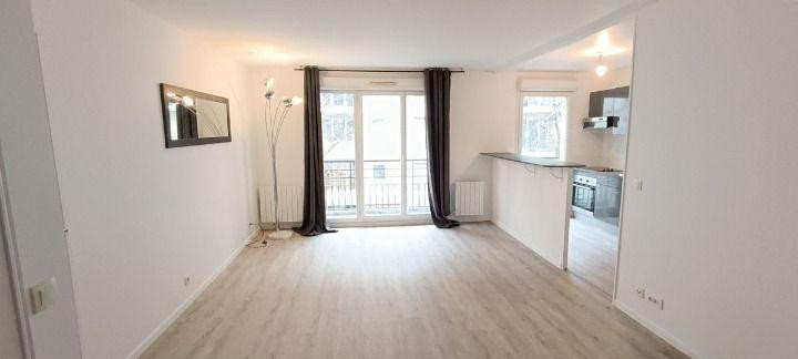 
                                                Location
                                                 Deux pièces de 45m2 avec parking à Alfortville