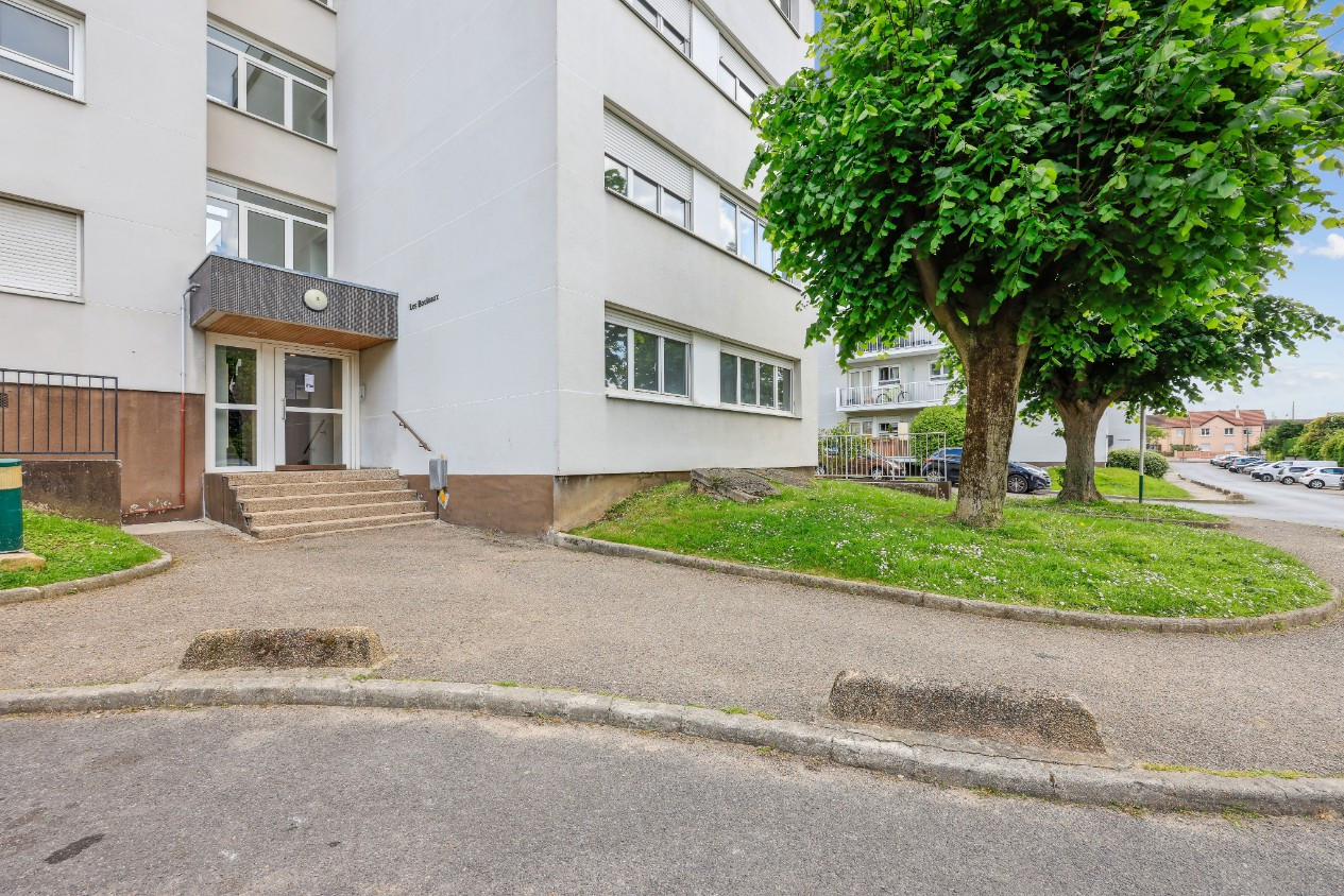 
                                                Vente
                                                 Deux pièces occupé idéal investisseur