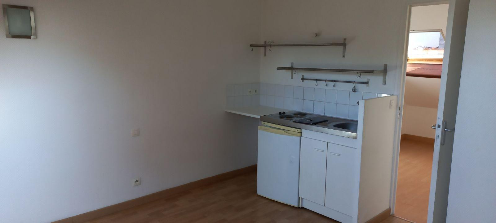 
                                                Location
                                                 Deux pièces quartier Maréchal Joffre Nantes