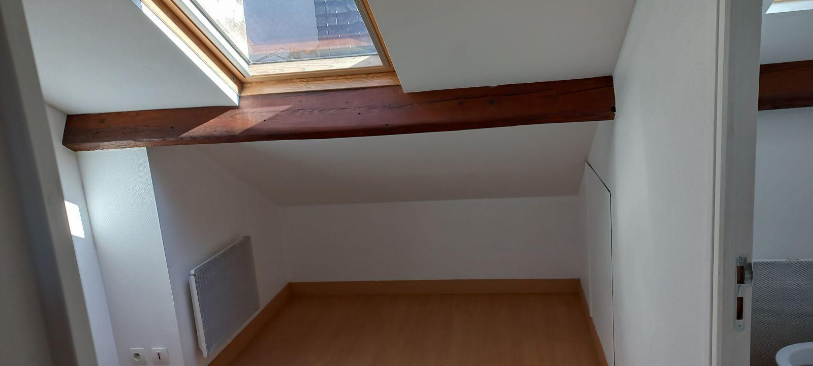 
                                                Location
                                                 Deux pièces quartier Maréchal Joffre Nantes