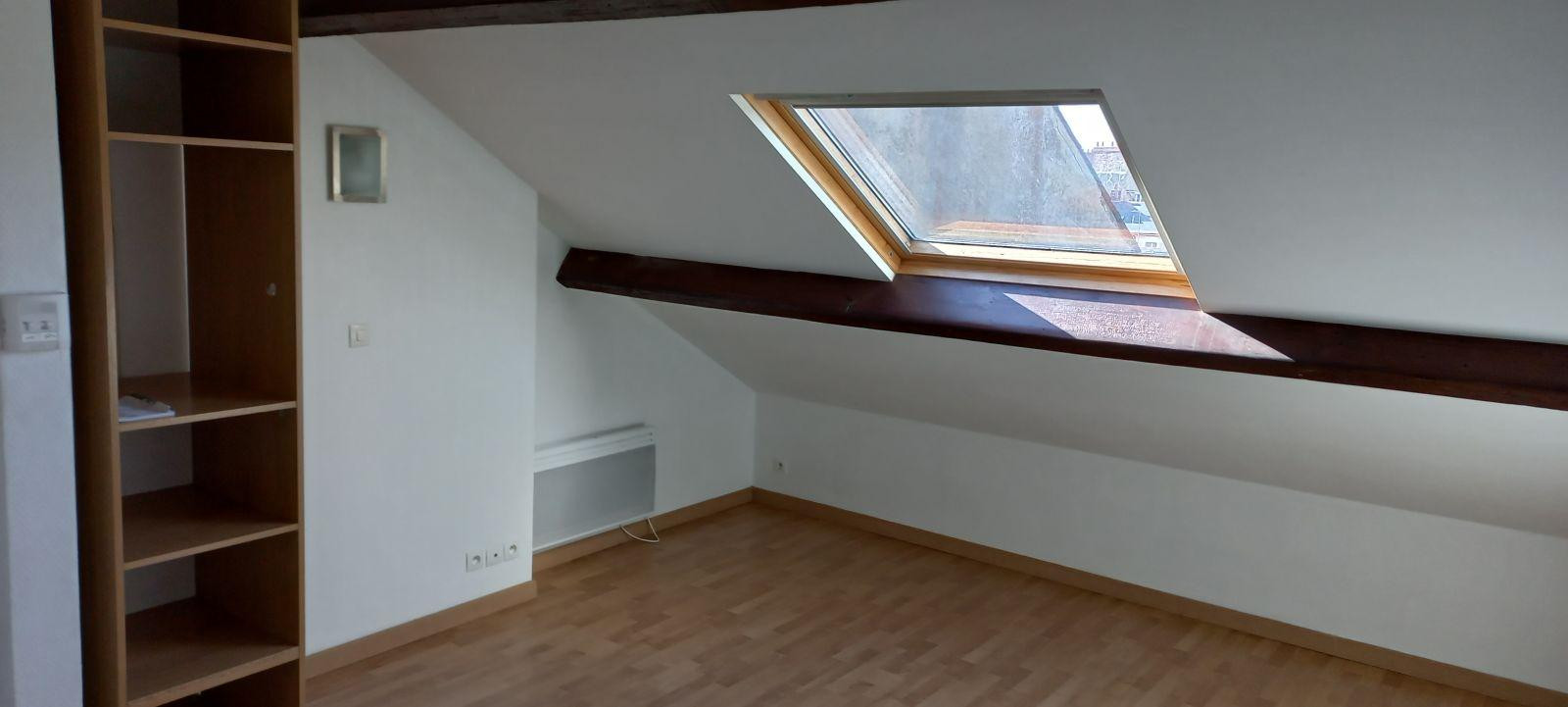 
                                                Location
                                                 Deux pièces quartier Maréchal Joffre Nantes