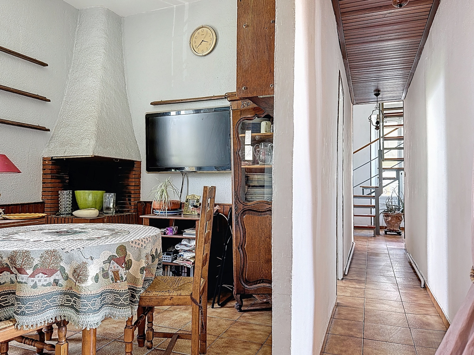
                                                Vente
                                                 Deuxième et dernier étage d'une petite maison à rénover située au coeur de Cimiez