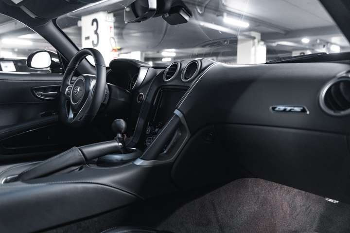 
                                                Voiture
                                                 Dodge Viper GTS V10 8.4 640