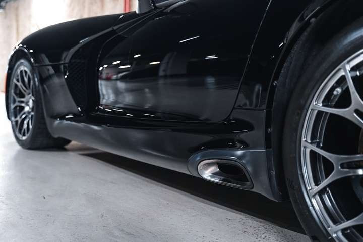 
                                                Voiture
                                                 Dodge Viper GTS V10 8.4 640