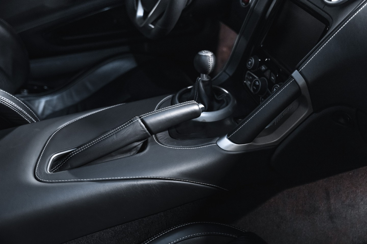 
                                                Voiture
                                                 Dodge Viper GTS V10 8.4 640