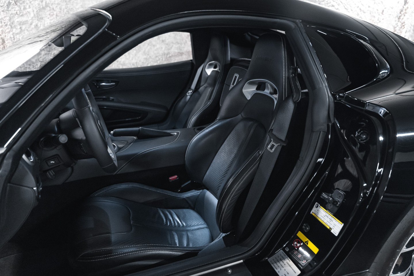 
                                                Voiture
                                                 Dodge Viper GTS V10 8.4 640
