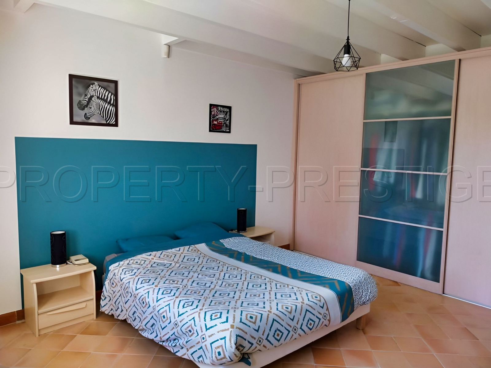 
                                                Vente
                                                 DOMAINE ÉQUESTRE DE CHARME EN PÉRIGORD