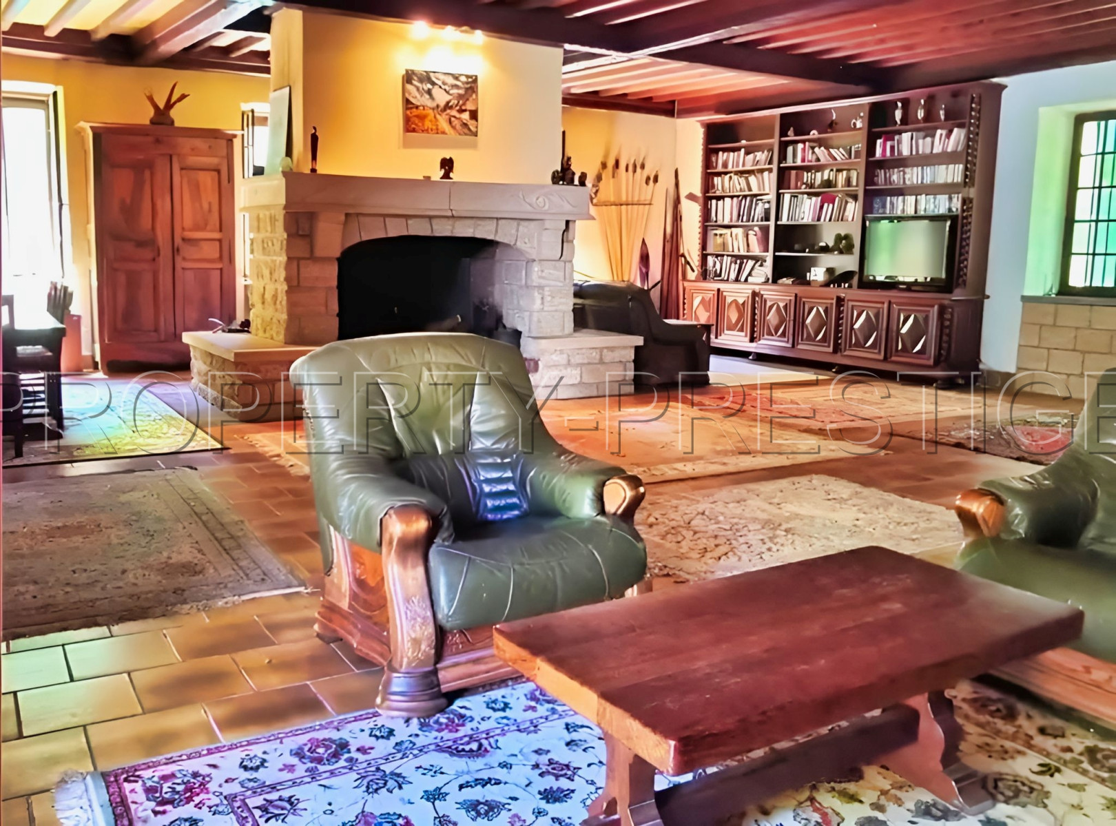 
                                                Vente
                                                 ARDECHE Domaine du XIXe 5 ha Bord de rivière