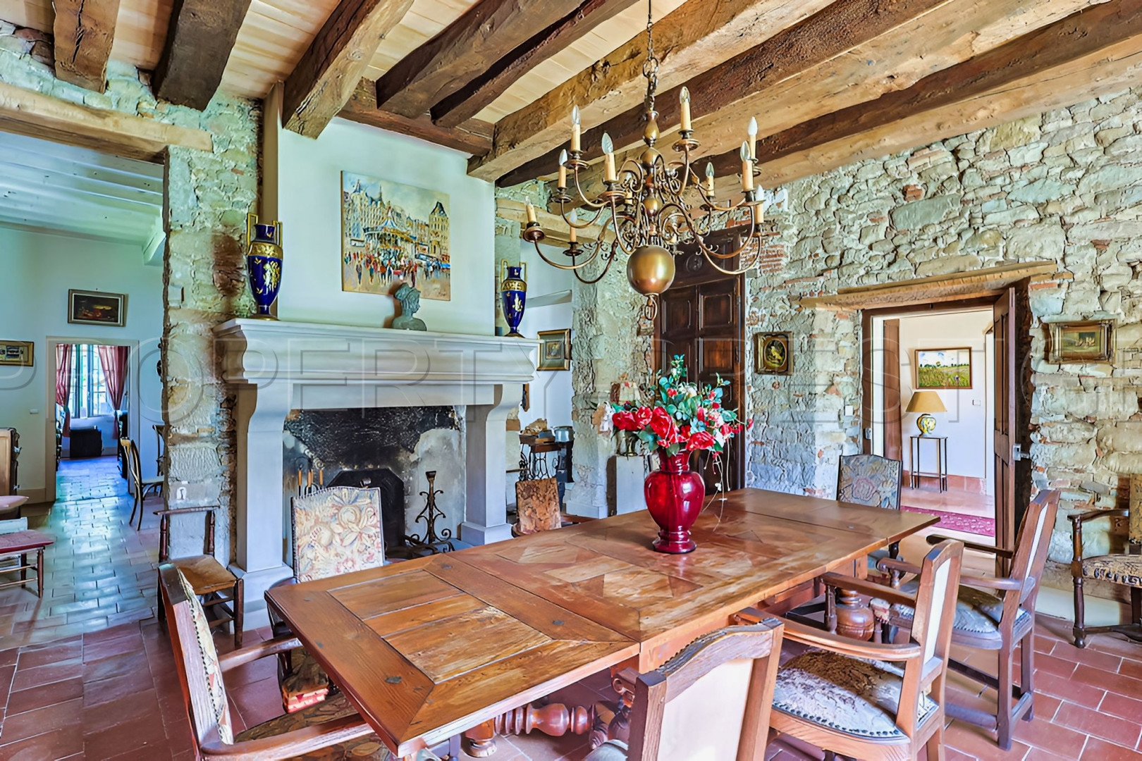 
                                                Vente
                                                 DOMAINE HISTORIQUE région Toulouse (Tarn) 2.5 HA