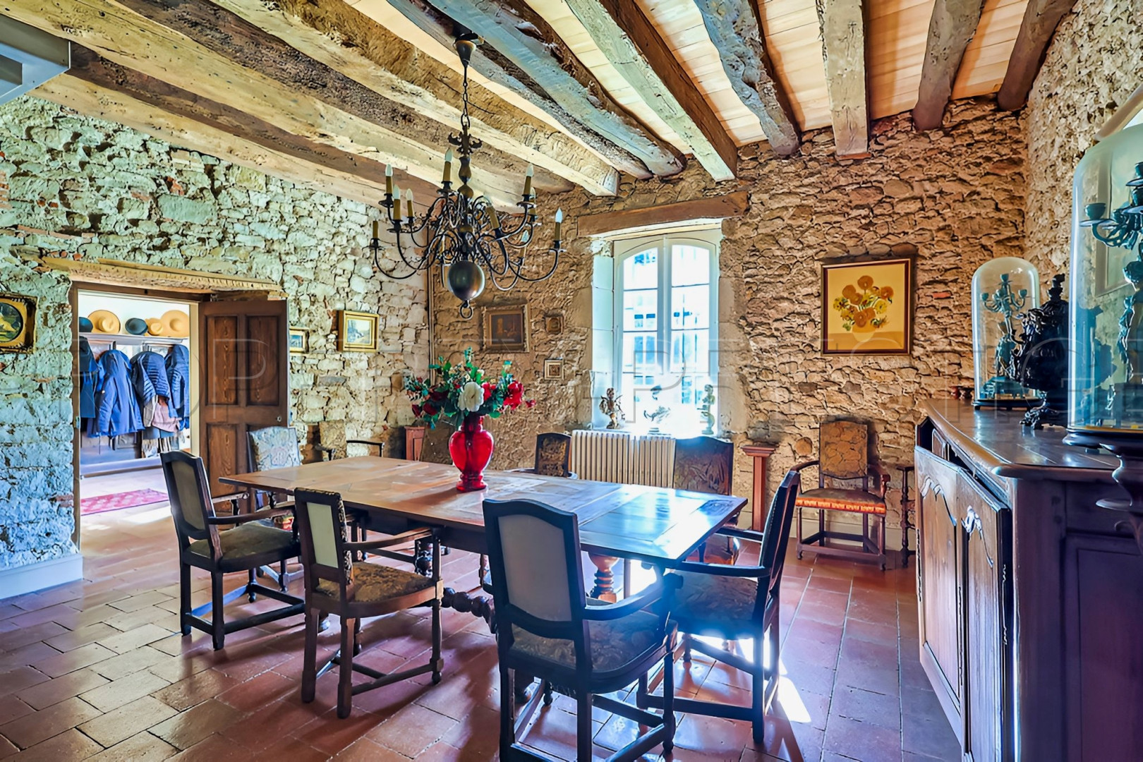 
                                                Vente
                                                 DOMAINE HISTORIQUE région Toulouse (Tarn) 2.5 HA