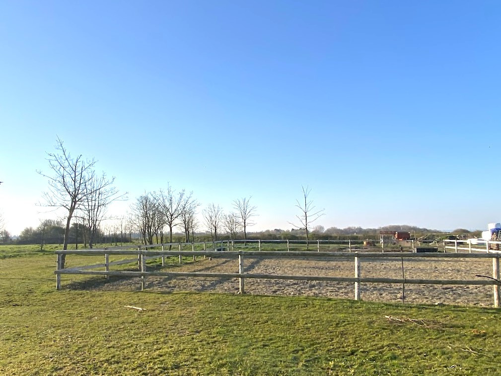 
                                                Vente
                                                 Domaine pour résidence, chasse, pêche, équitation