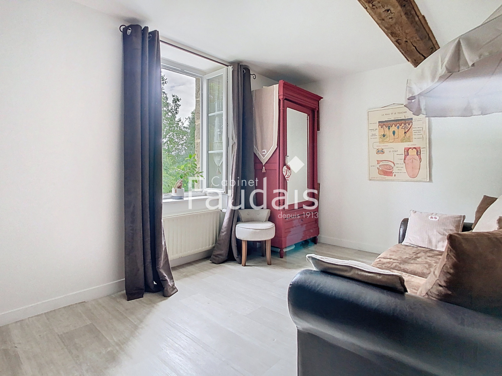 
                                                Vente
                                                 DOMJEAN, Maison en pierre de 170m2 
